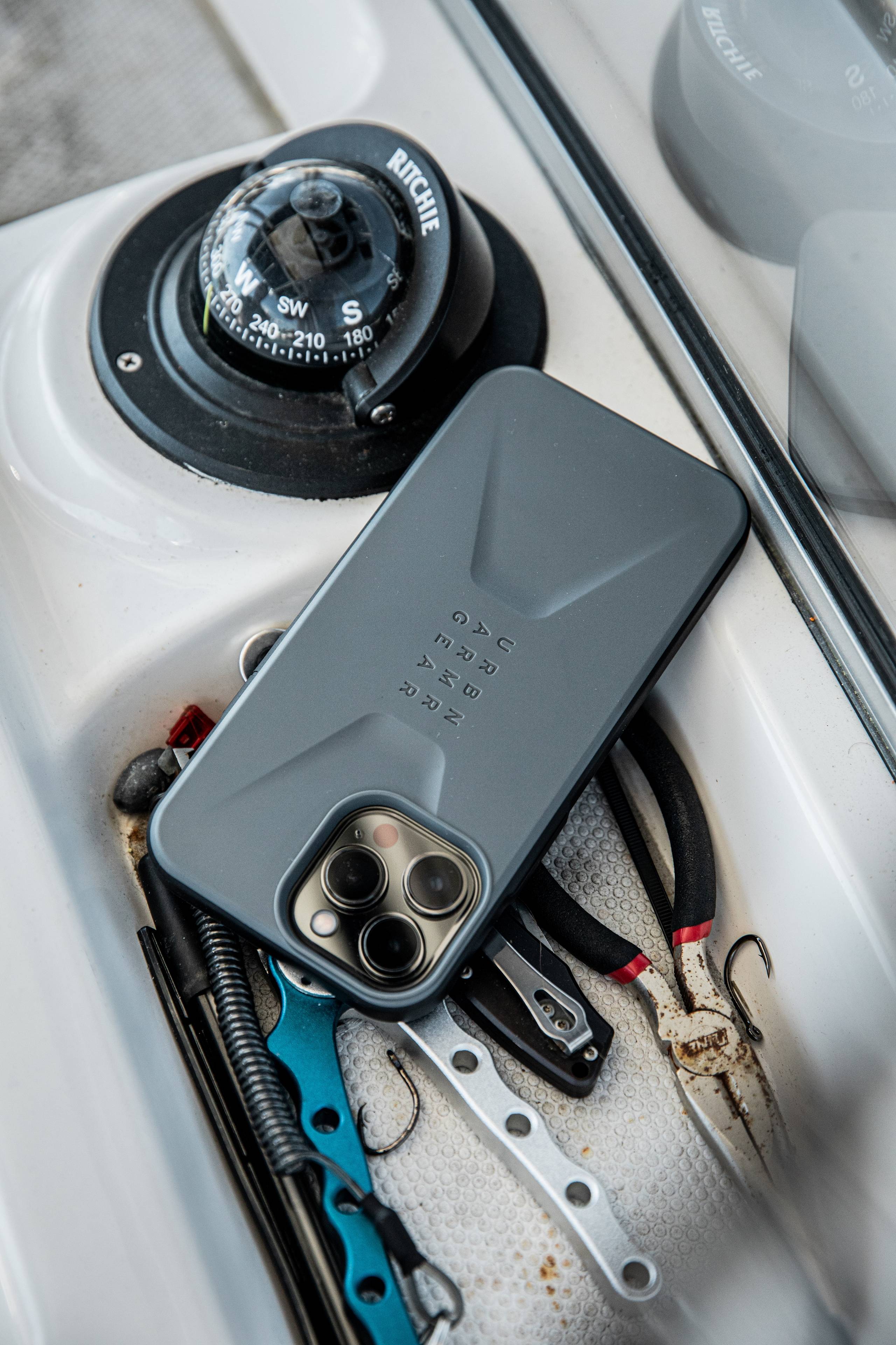 UAG Civilian iPhone 13 Pro Max Hülle Stoßschutz