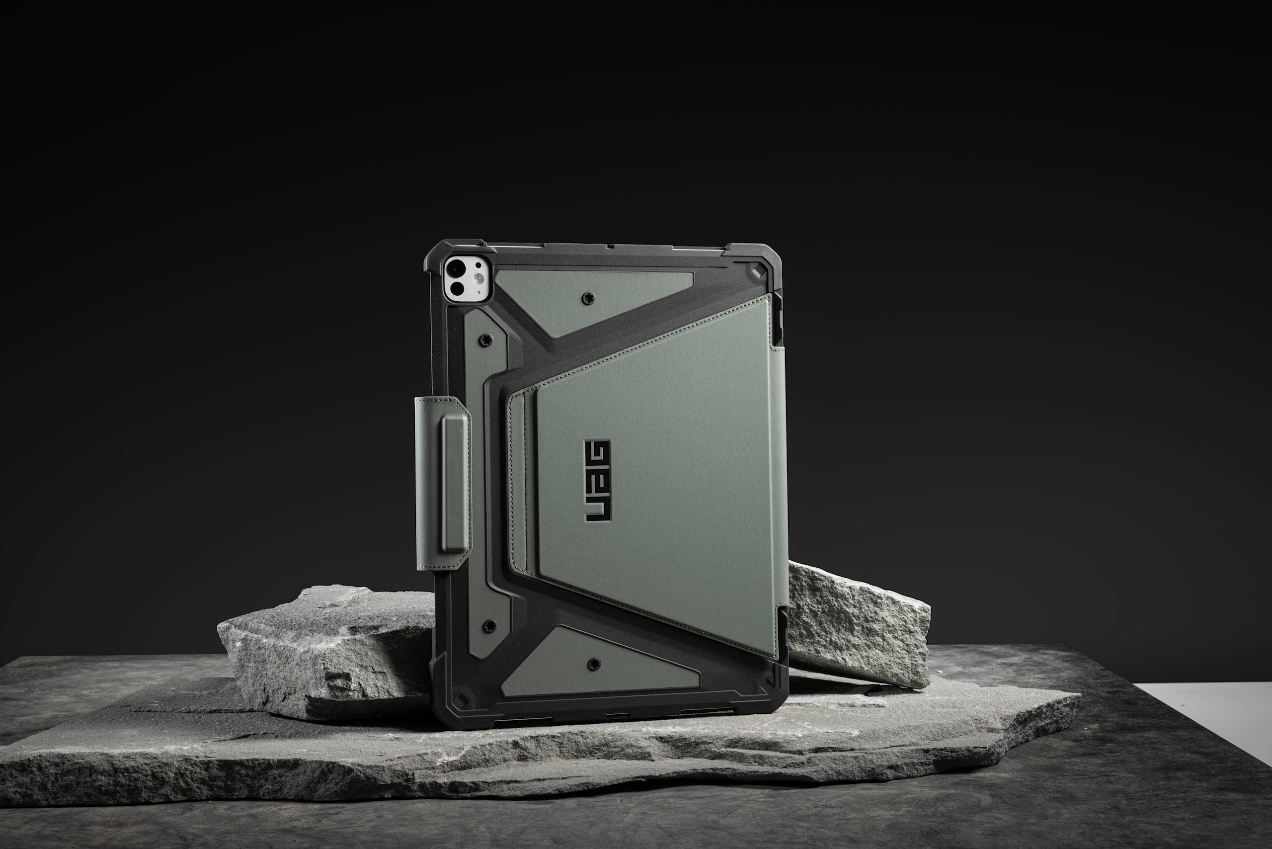 UAG Metropolis SE iPad Pro 11" M4 Folio Hülle schwarz Ständer