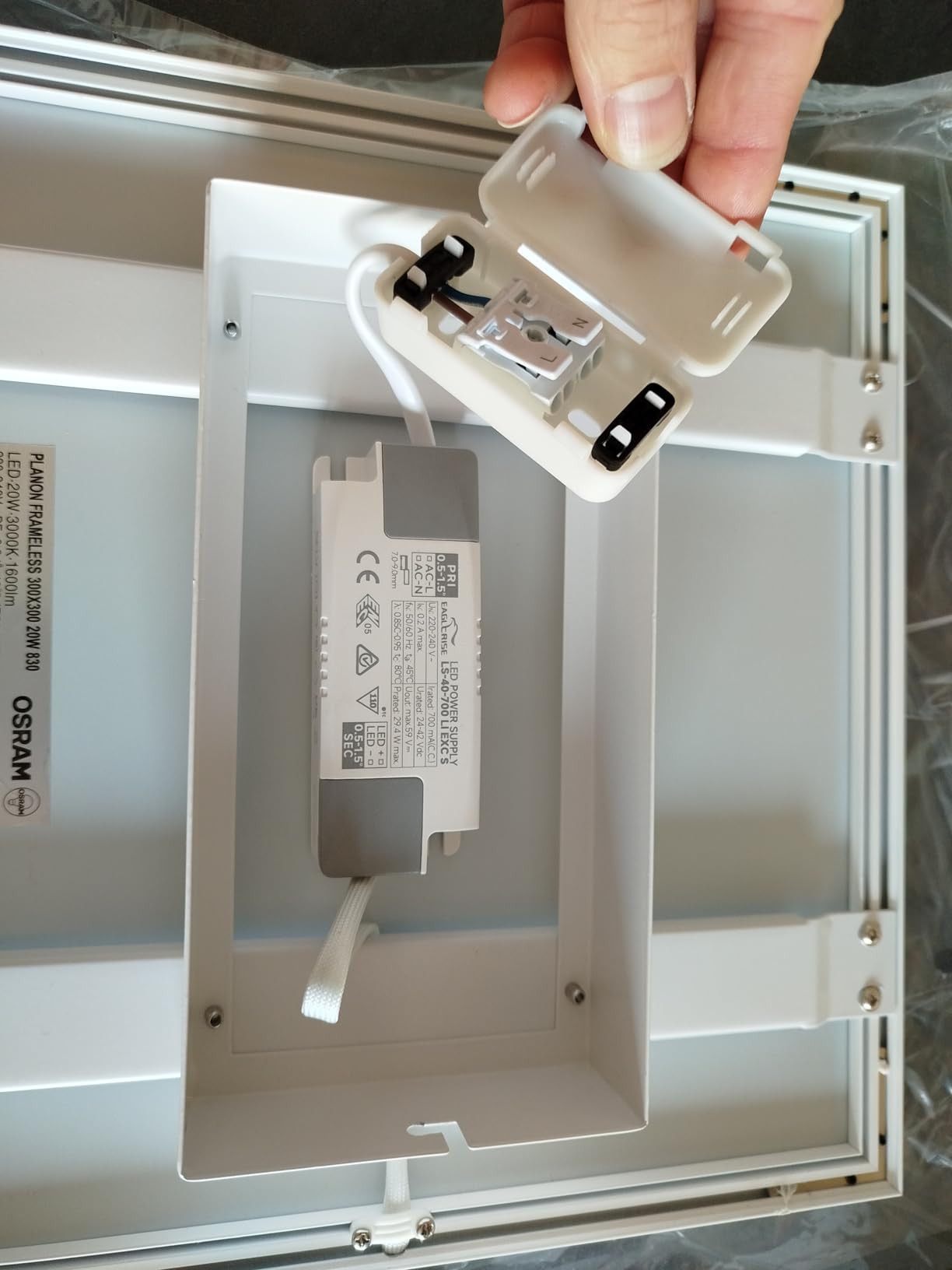 ams OSRAM SMART+ Planon Frameless LED-Panel 30x30 warmweiß