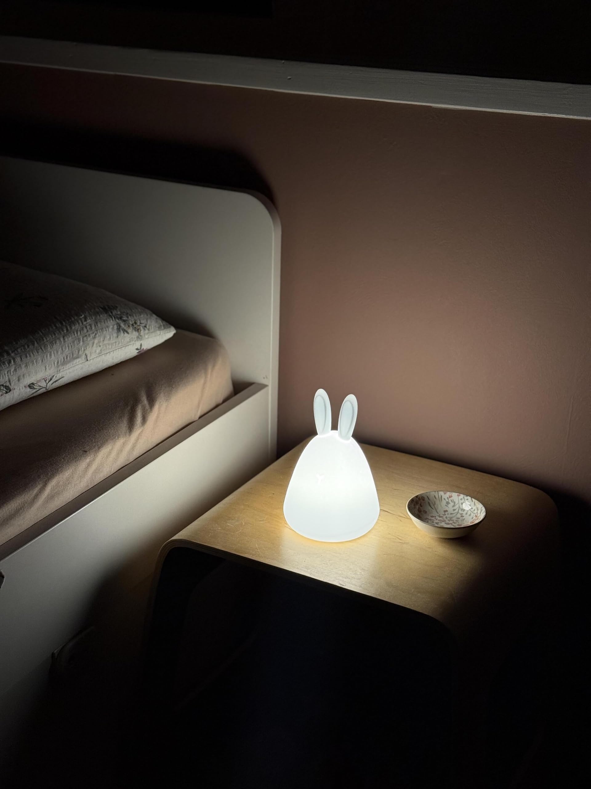 OSRAM Nightlux Touch Hasen-Nachtlicht RGB Akku weiß