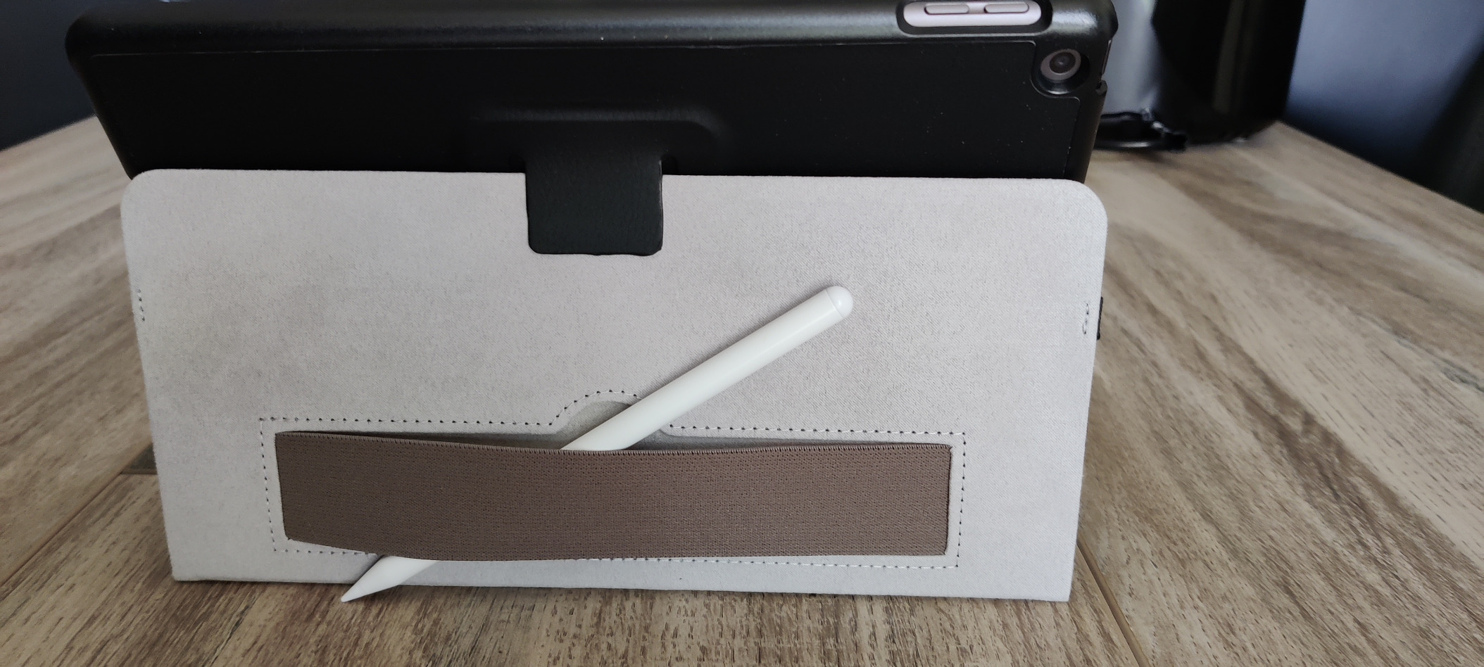 Mobilis ACTIV+ iPad 10,2 Schutzhülle Folio Stifthalter