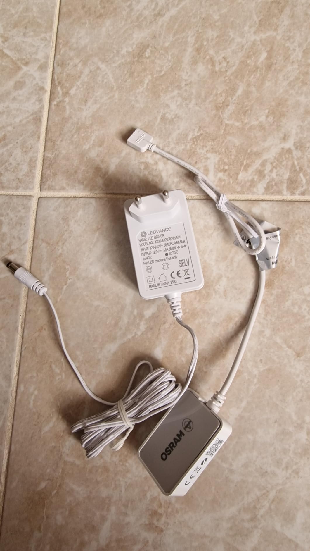 ams OSRAM Smart+ LED Streifen Basis RGBW 180cm Zigbee dimmbar 700lm