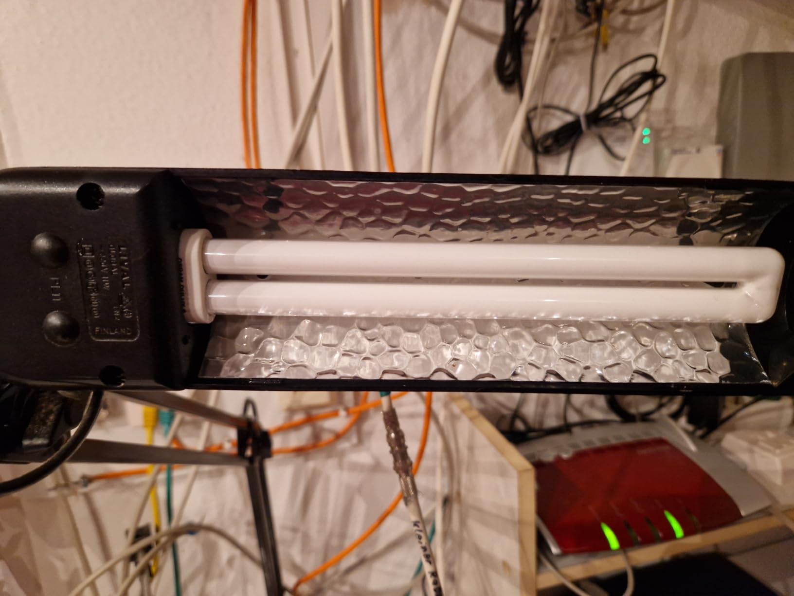ams OSRAM DULUX S11 LED Kompaktlampe G23 6W warmweiß