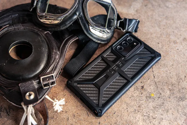UAG Monarch Galaxy Note20 5G Hülle Leder robust
