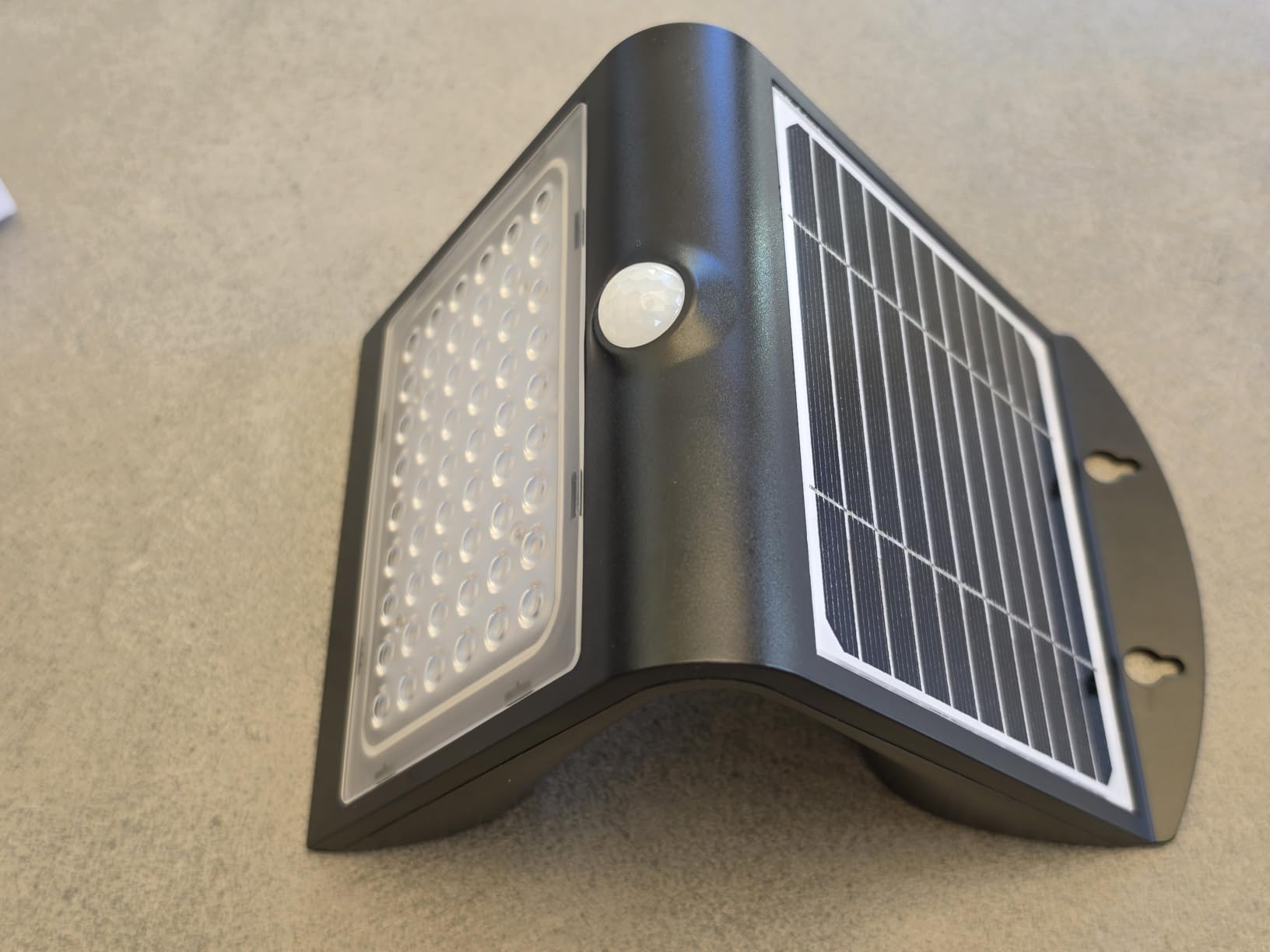ams OSRAM ENDURA Butterfly Solar-Flutlicht 4W schwarz