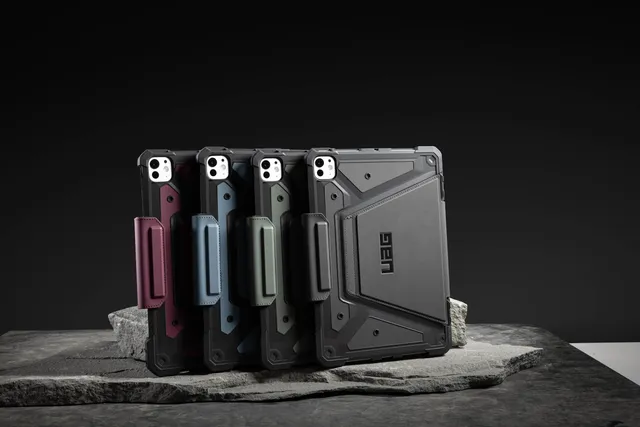 UAG Metropolis SE iPad Pro 11" M4 Folio Hülle schwarz Ständer
