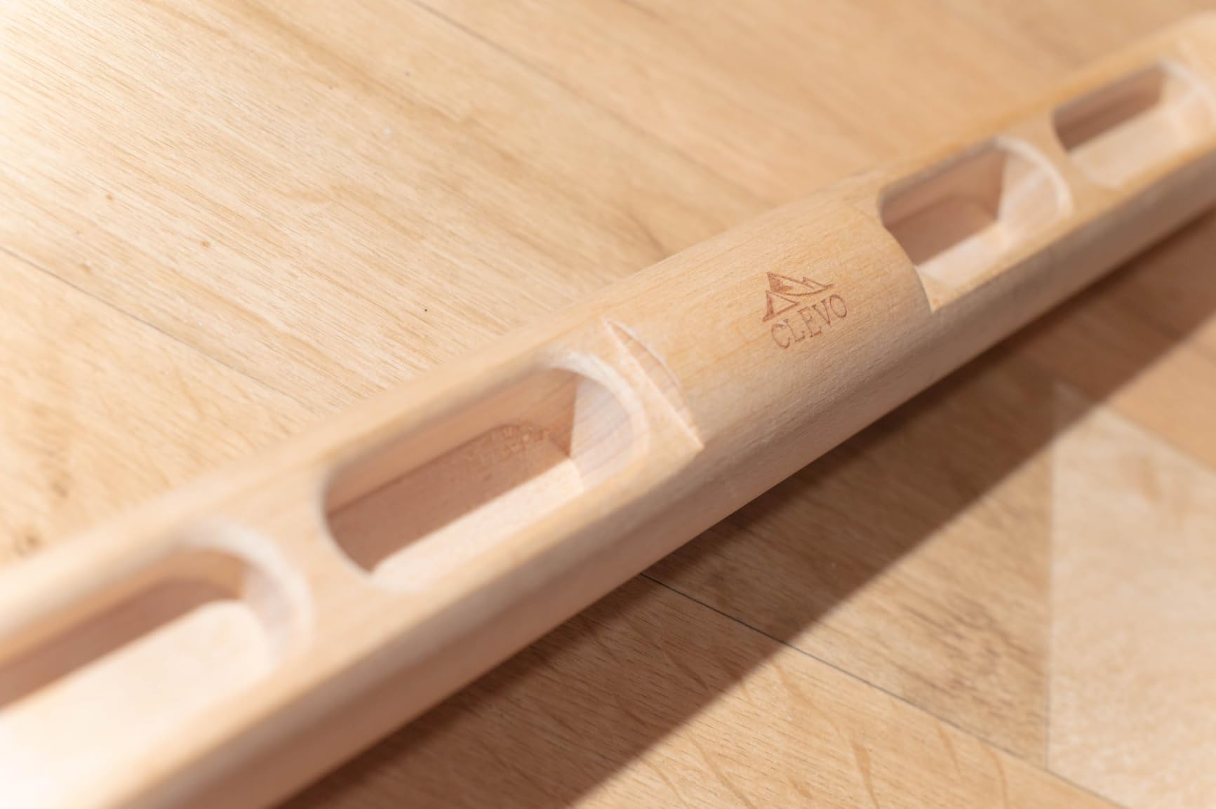 Clevo Fingerboard Slim Hangboard Holz mobil Seilaufhängung