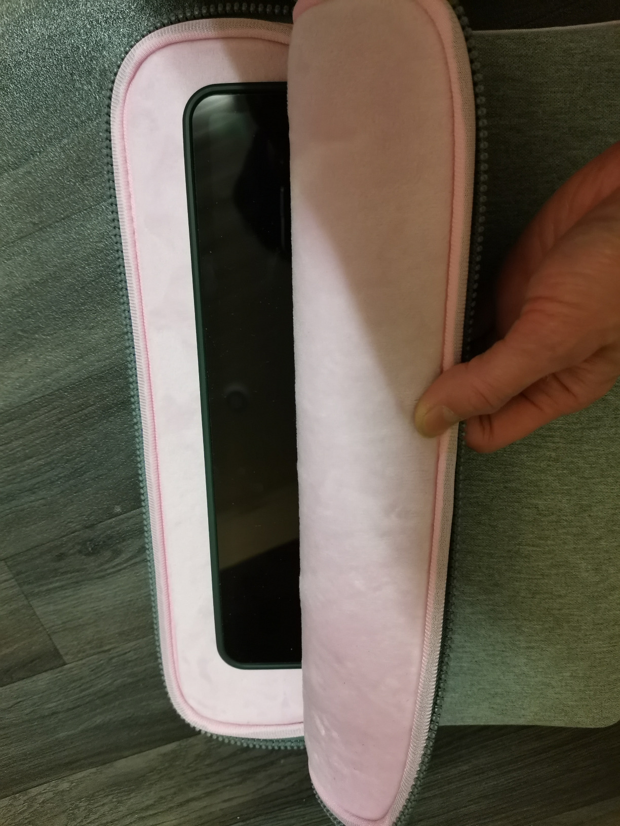 Mobilis Laptop Sleeve 14 Zoll Memory-Foam grau rosa