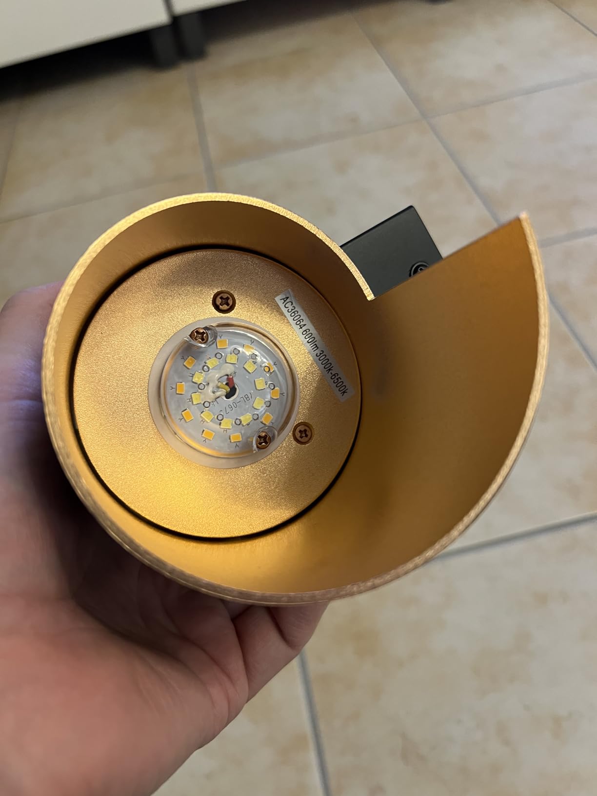 OSRAM SMART+ Wall Twist LED-Wandleuchte schwarz 20x11cm TW