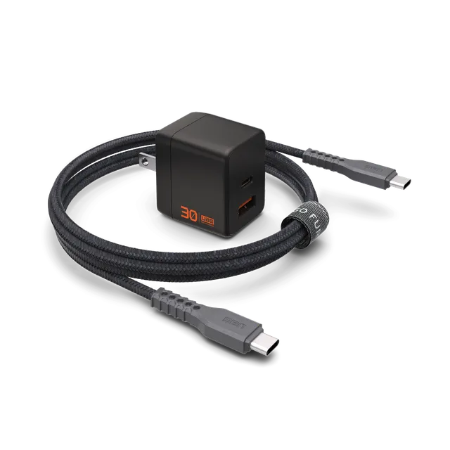 UAG SRGE 30W Wandladegerät 2-Port GaN mit 2 Kabeln