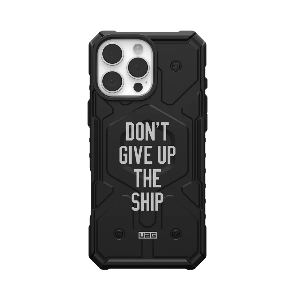 UAG Pathfinder iPhone Handyhülle MagSafe Don't Give Up The Ship