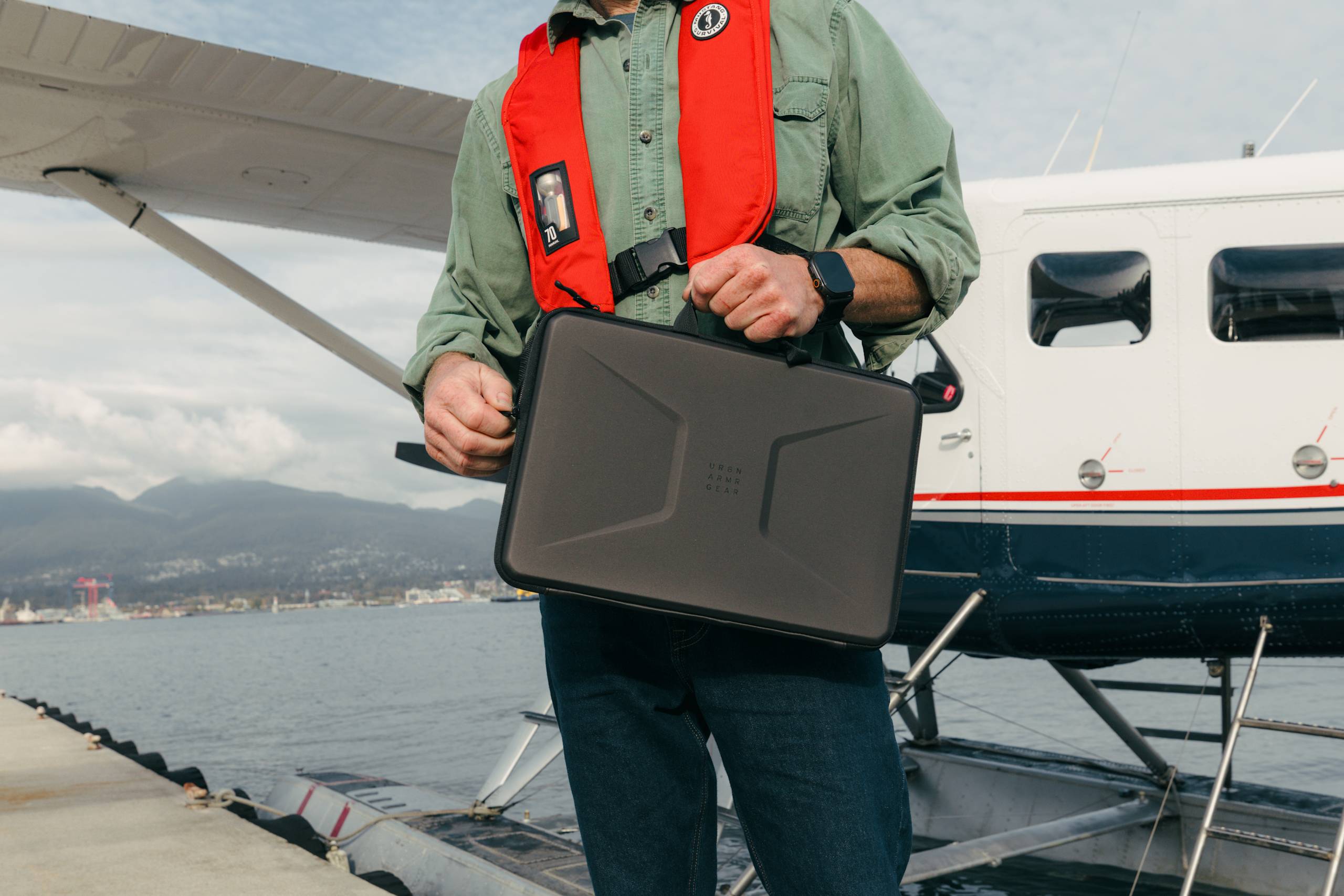 UAG Civilian 16" Laptop Sleeve Tasche Heather Grey stoßfest