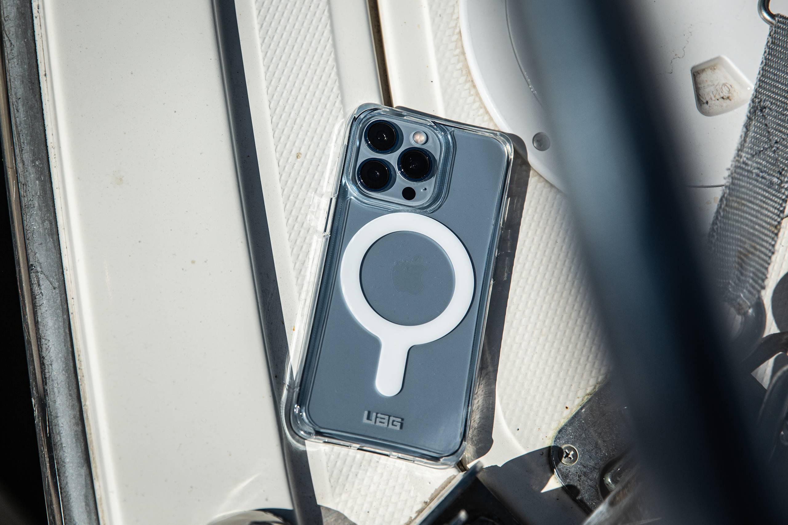 UAG Plyo iPhone 13 Pro Hülle transparent MagSafe 16 ft