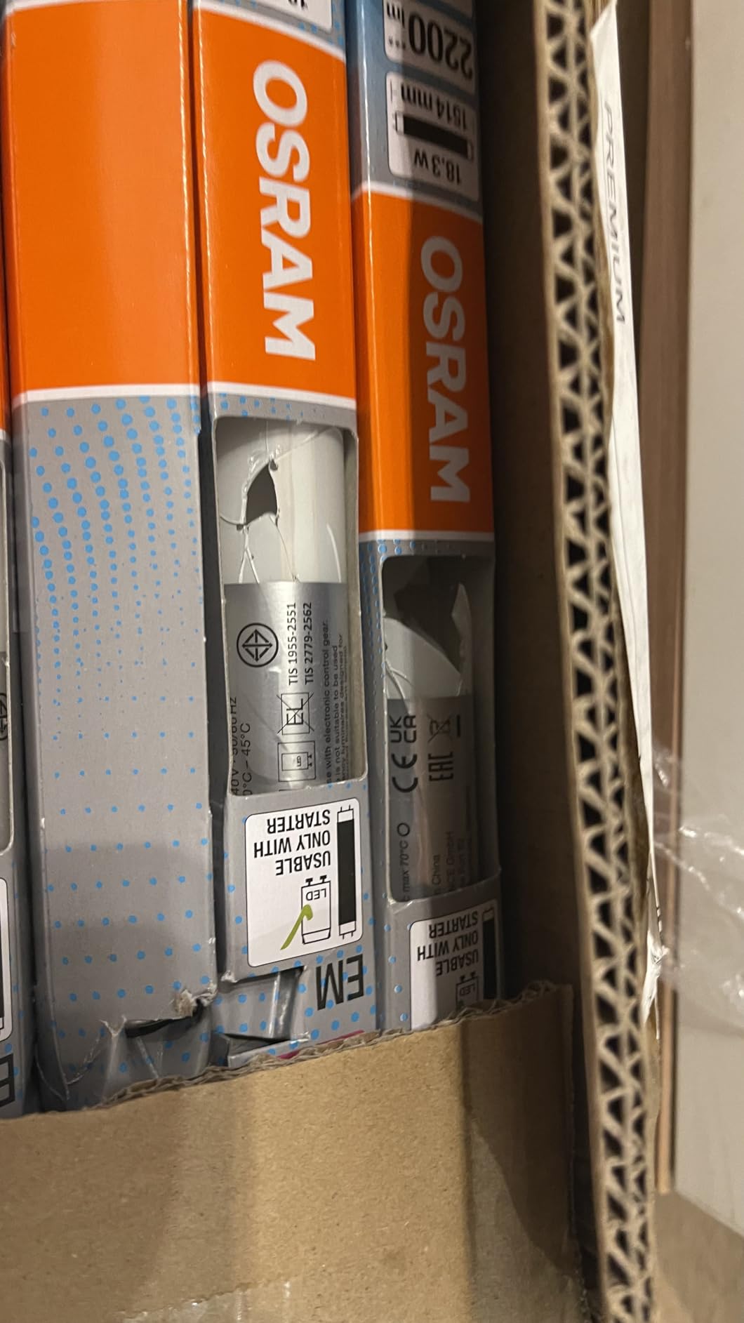 OSRAM LED Tube T8 36 EM 1200mm G13 8er-Pack warmweiß