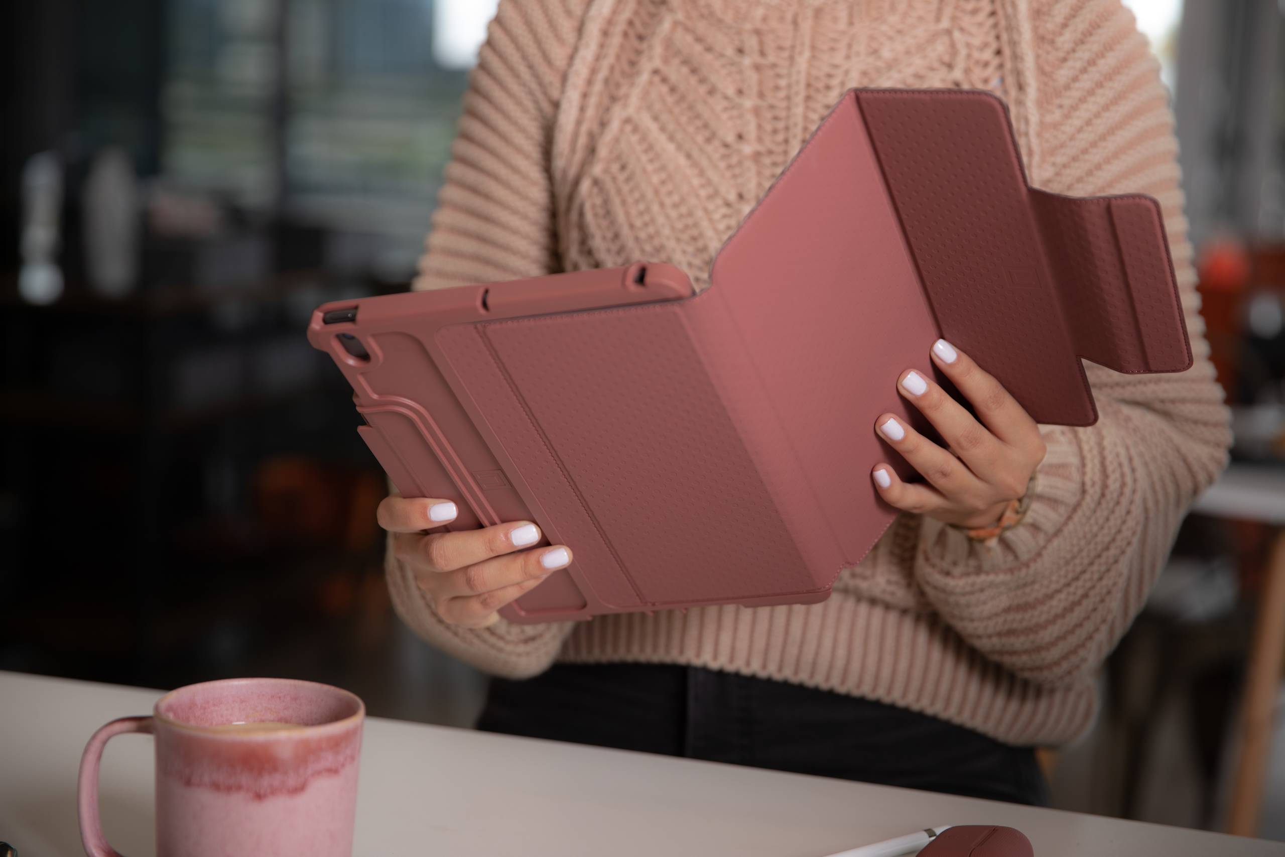 UAG Dot iPad 10.2 7 Gen Folio Case Hülle 2019