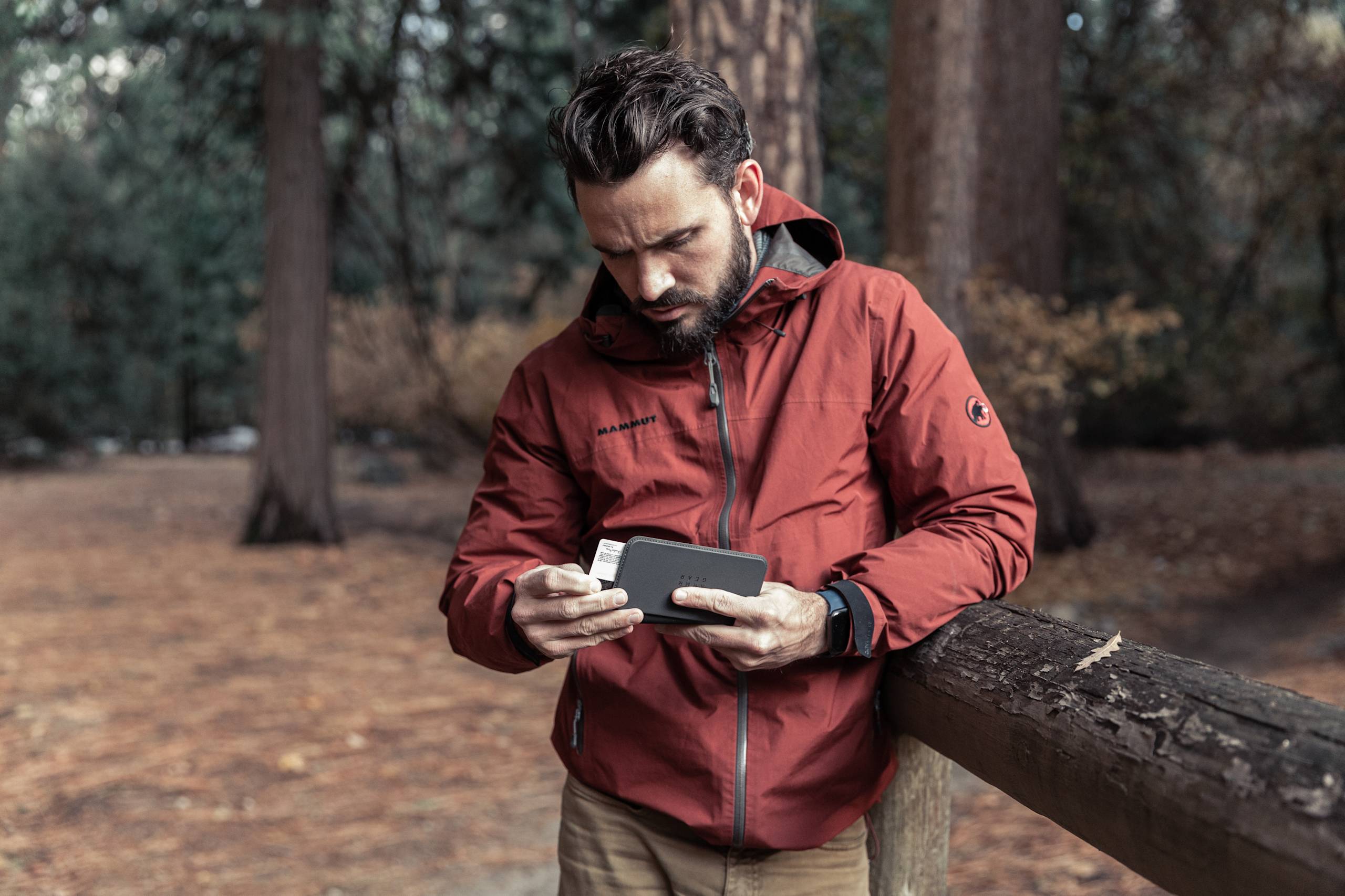 UAG Metropolis Folio iPhone 12 Pro Max Hülle mit Kartenfach