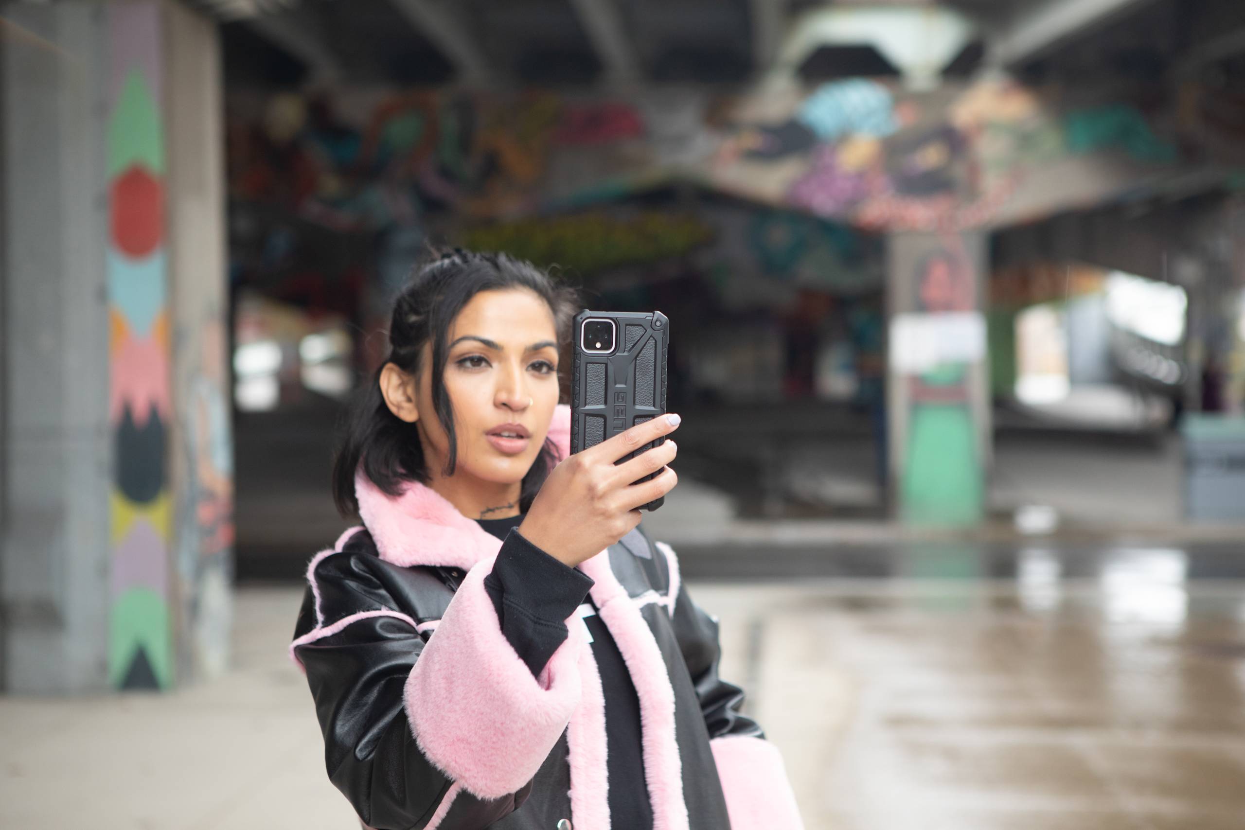 UAG Monarch Google Pixel 4 Hülle robust Leder