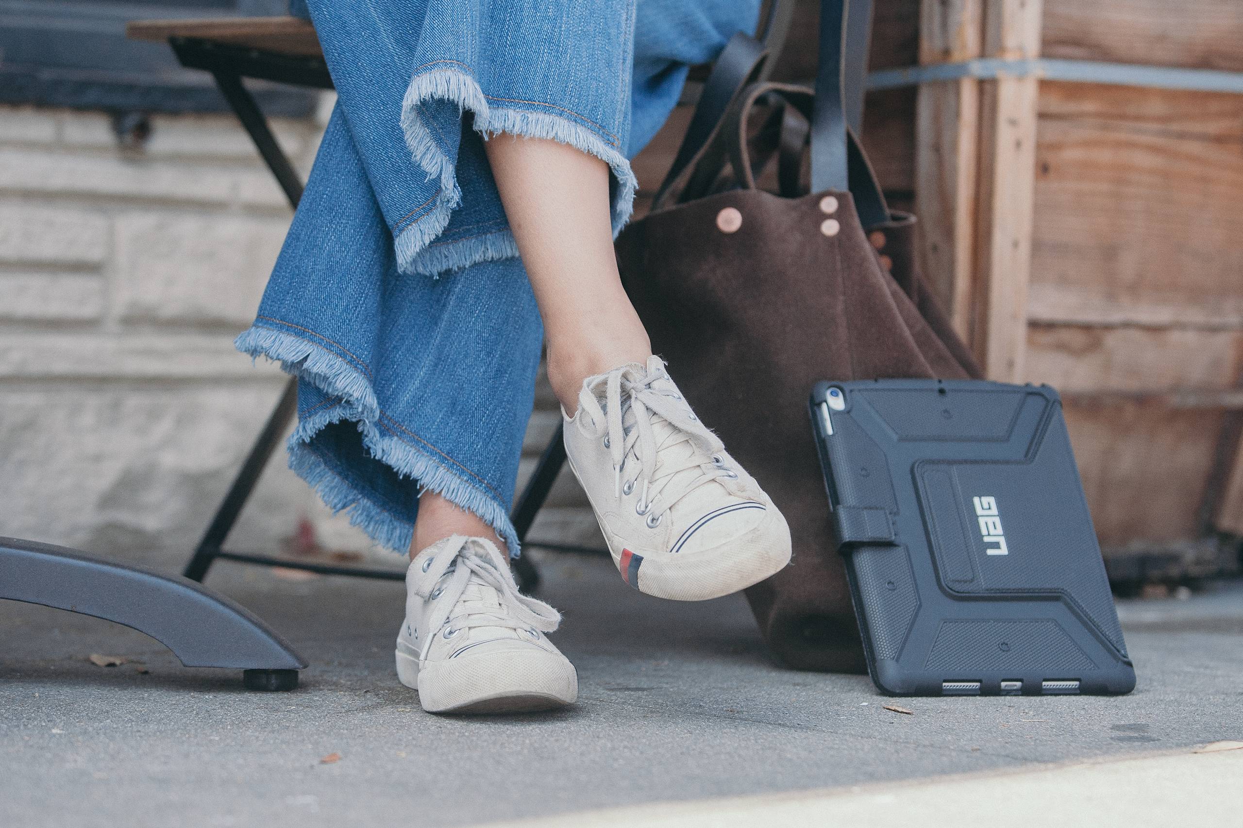 UAG Metropolis SE iPad 10.2 Hülle 7.Gen 2019 mit Ständer
