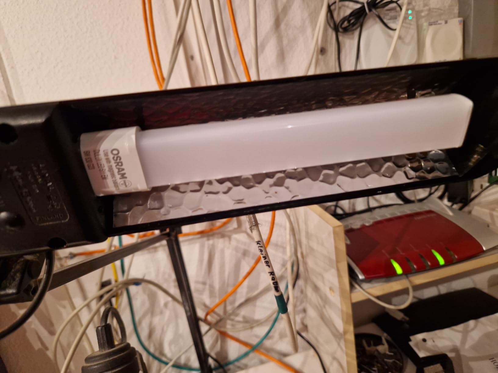 ams OSRAM DULUX S11 LED Kompaktlampe G23 6W warmweiß