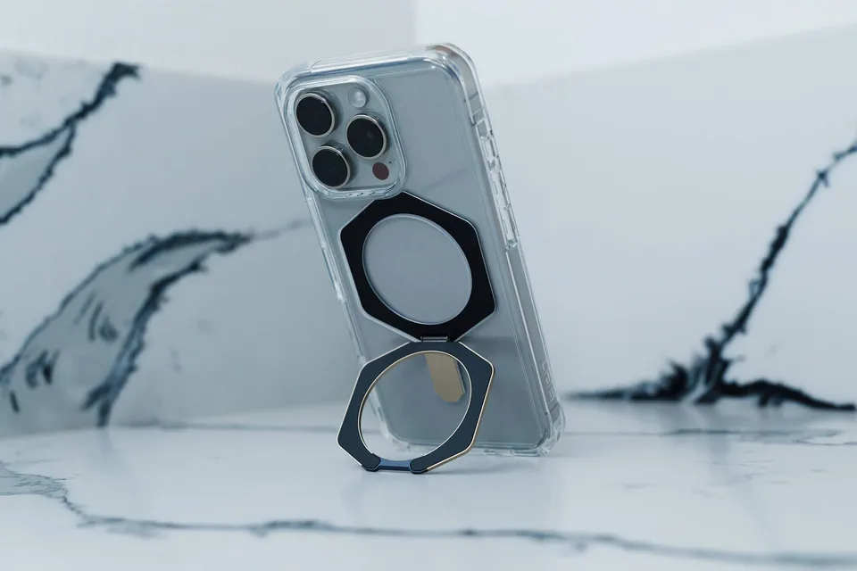 UAG Plyo XTE iPhone 16 Pro Max Hülle MagSafe Ständer