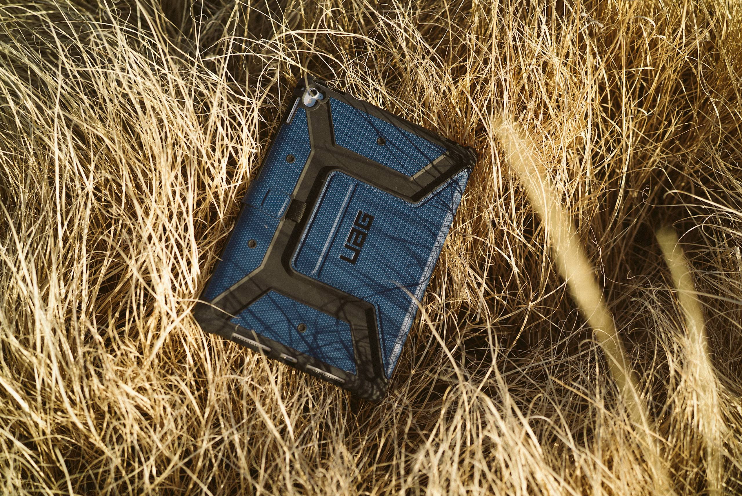 UAG Metropolis SE iPad 10.2 Hülle 7.Gen 2019 mit Ständer