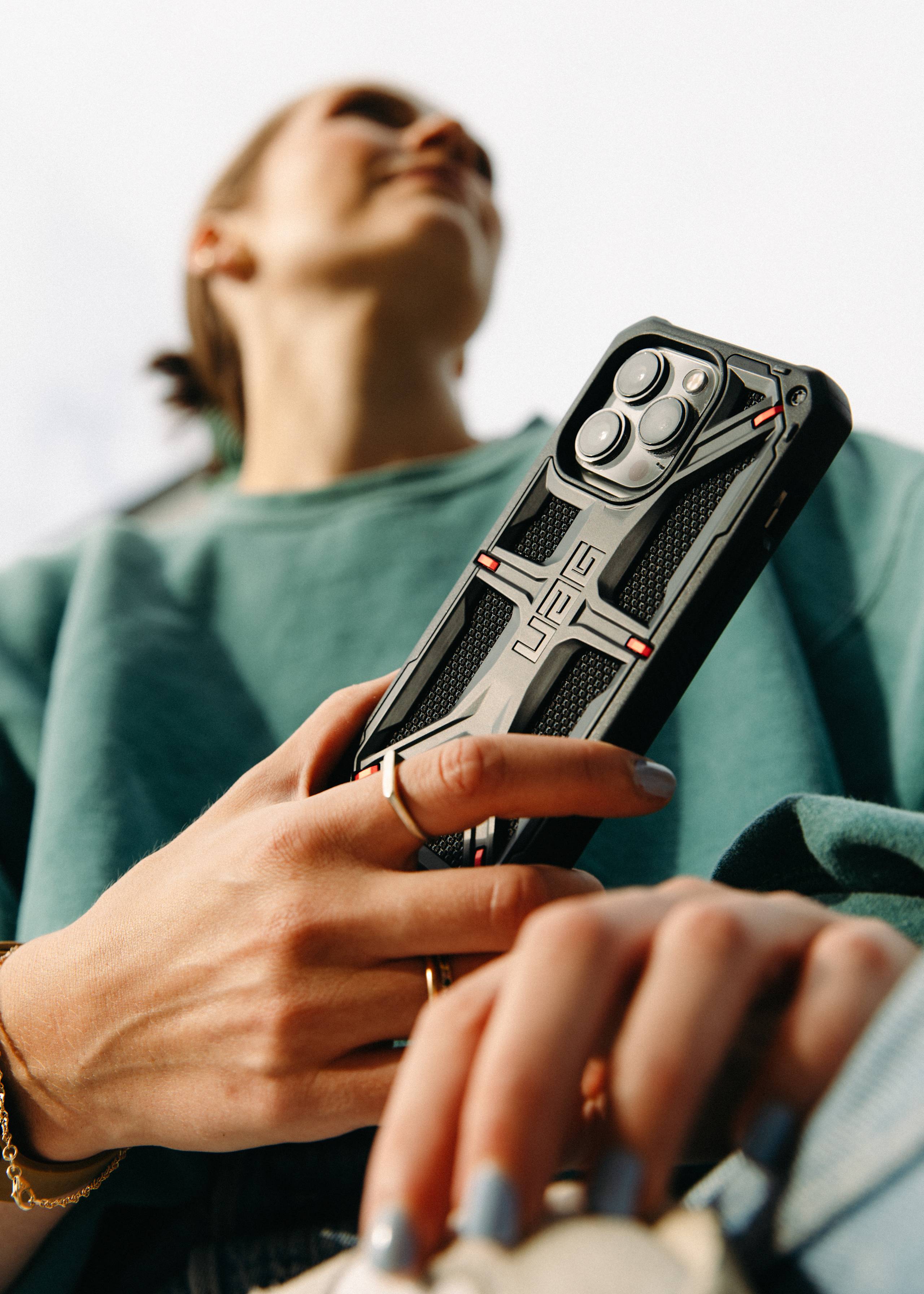 UAG Monarch iPhone 14 Pro Max Hülle 5-fach Schutz