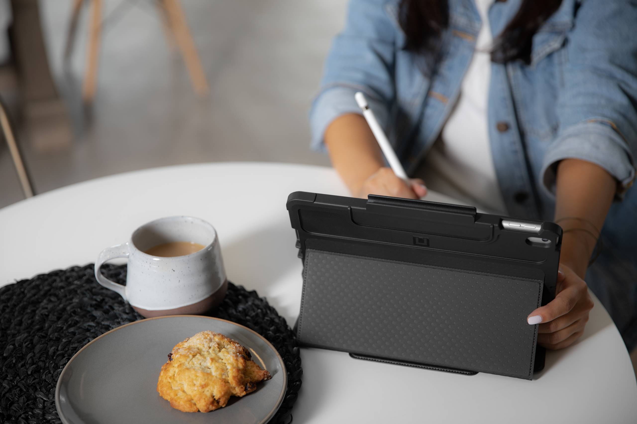 UAG Dot iPad 10.2 7 Gen Folio Case Hülle 2019